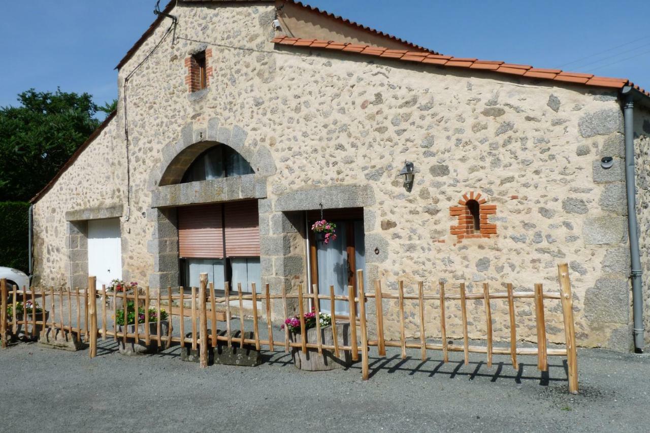 La Grange Aux Oiseaux Hotell Saint-Mesmin  Exteriör bild
