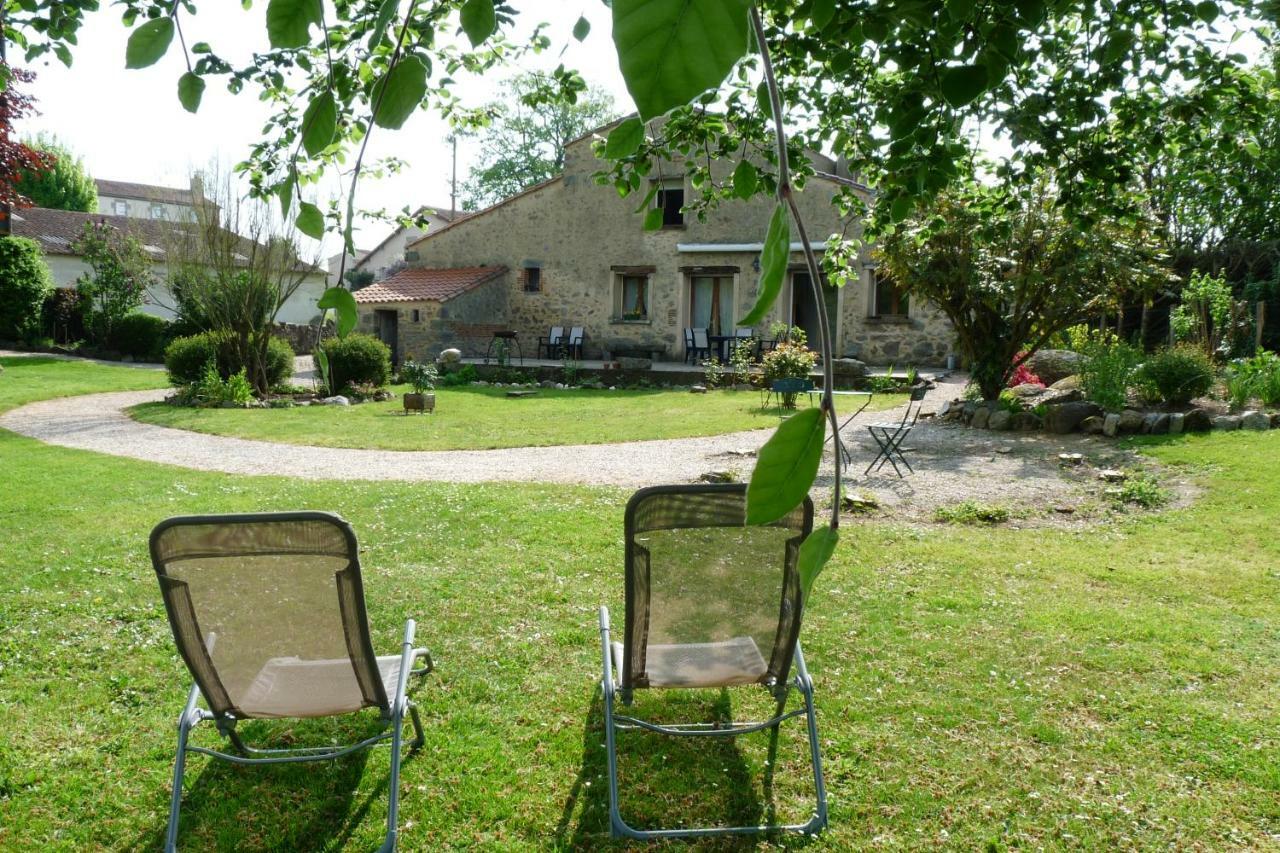 La Grange Aux Oiseaux Hotell Saint-Mesmin  Exteriör bild